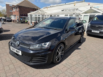 Used Volkswagen Golf 2017 for sale - 78307064: Photo