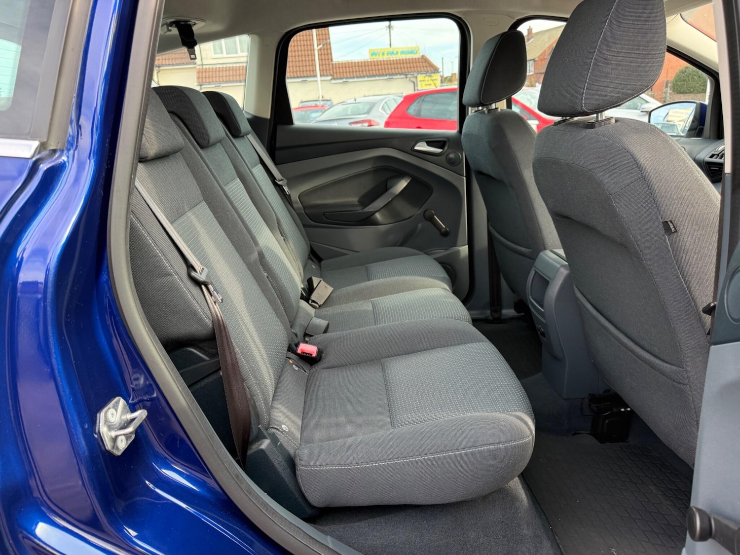 Used Ford C-Max 2015 for sale - 76572330: Photo 25