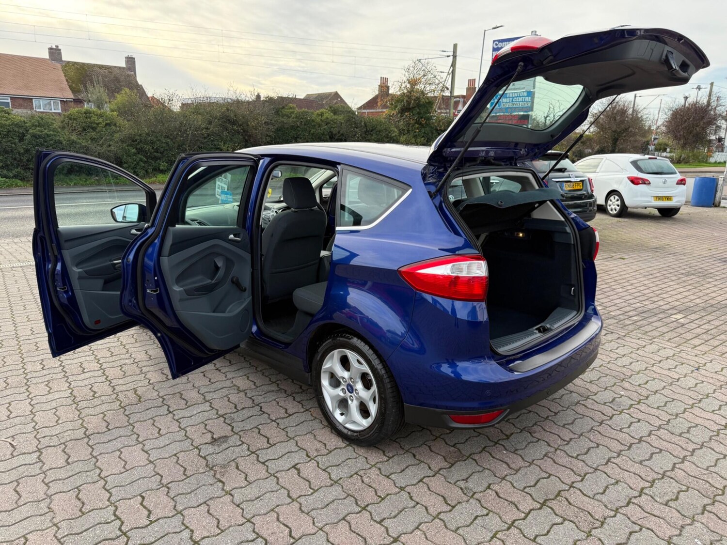 Used Ford C-Max 2015 for sale - 76572330: Photo 45