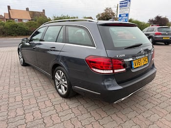 Used Mercedes-Benz E Class 2016 for sale - 79741166: Photo