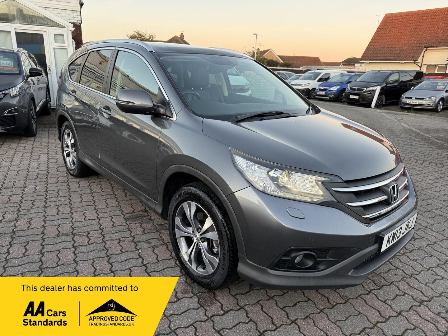 Used Honda CR-V 2013 for sale - 76657000: Photo 1
