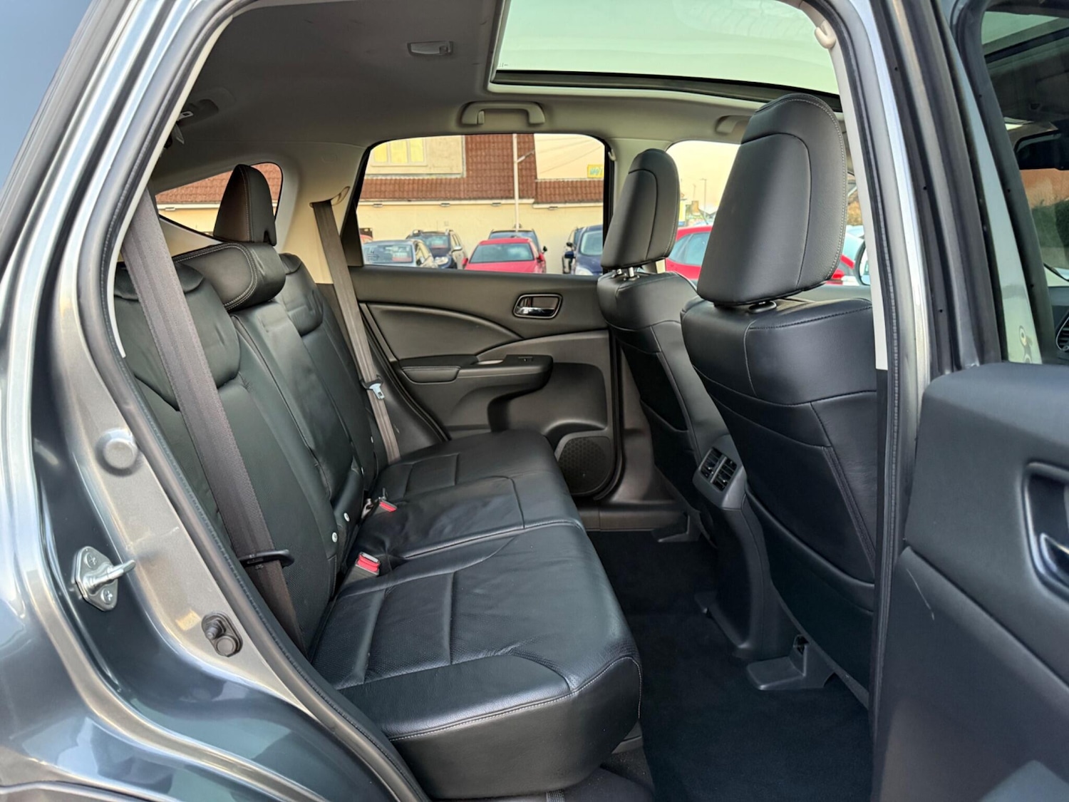 Used Honda CR-V 2013 for sale - 76657000: Photo 30