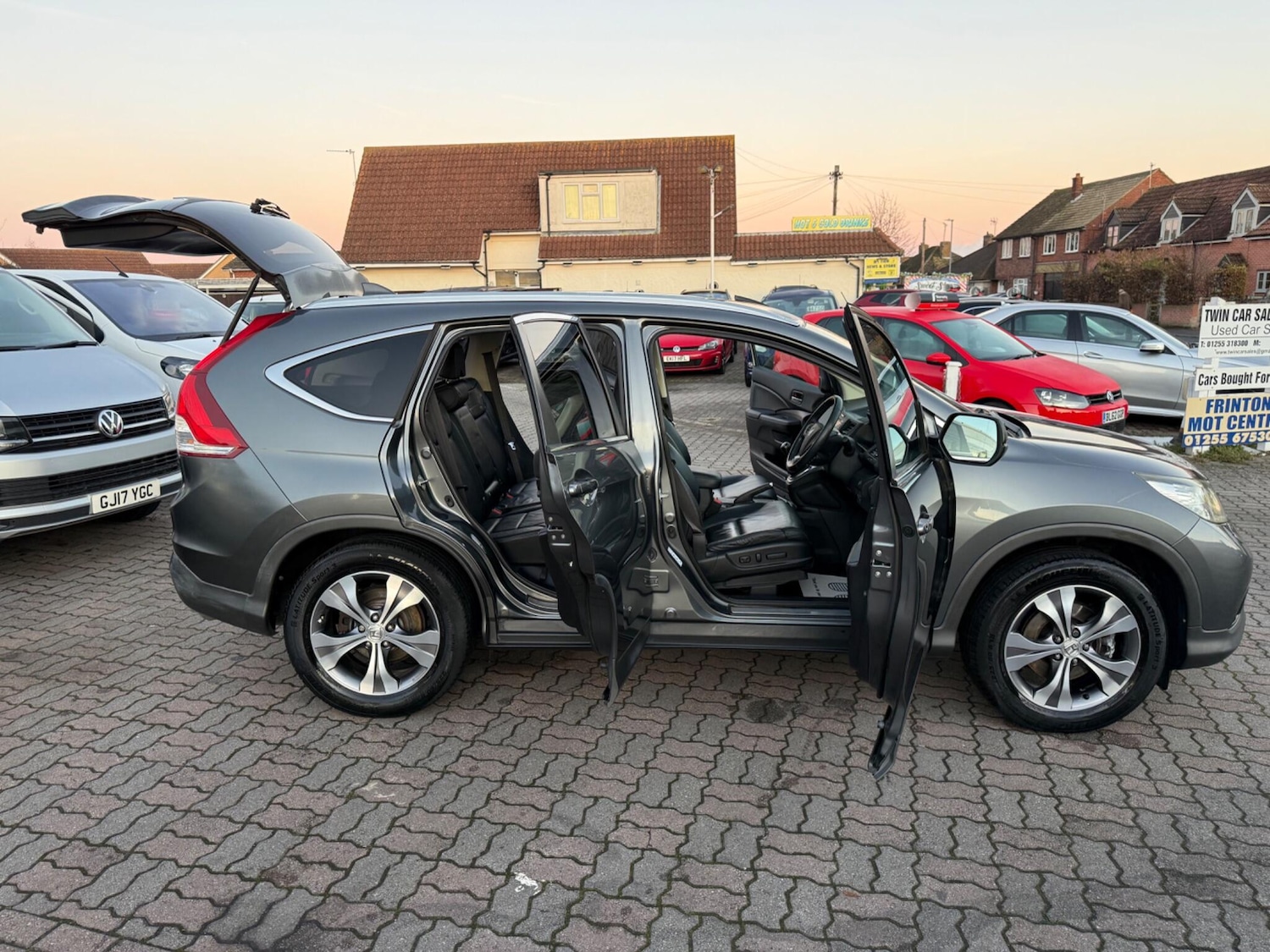 Used Honda CR-V 2013 for sale - 76657000: Photo 47