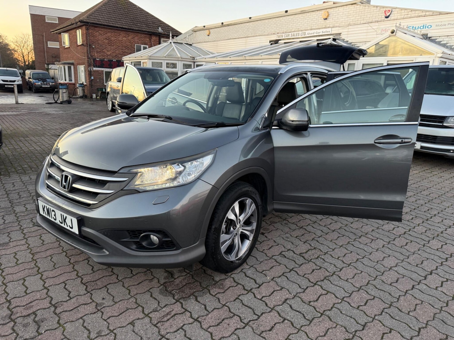 Used Honda CR-V 2013 for sale - 76657000: Photo 50