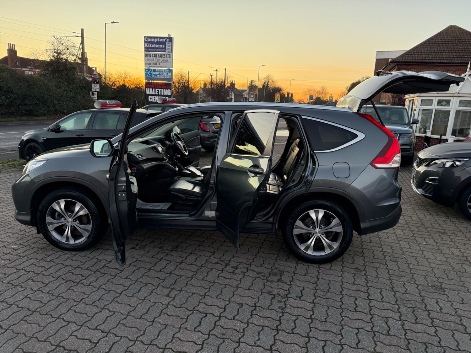 Used Honda CR-V 2013 for sale - 76657000: Photo 51