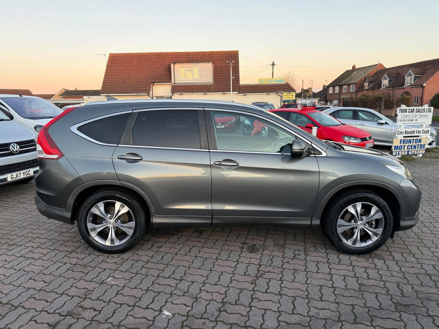 Used Honda CR-V 2013 for sale - 76657000: Photo 9
