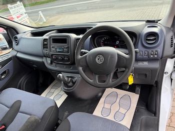 Used Vauxhall Vivaro 2018 for sale - 76472368: Photo