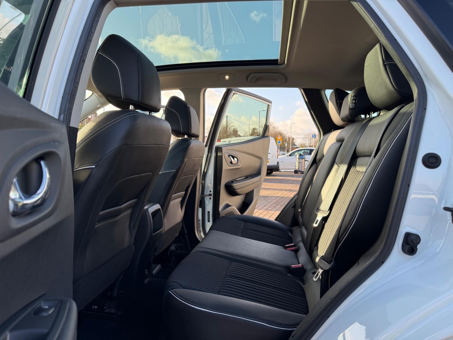 Used Renault Kadjar 2016 for sale - 77155611: Photo 38