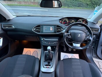 Used Peugeot 308 2020 for sale - 78855000: Photo