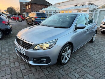 Used Peugeot 308 2020 for sale - 78855000: Photo