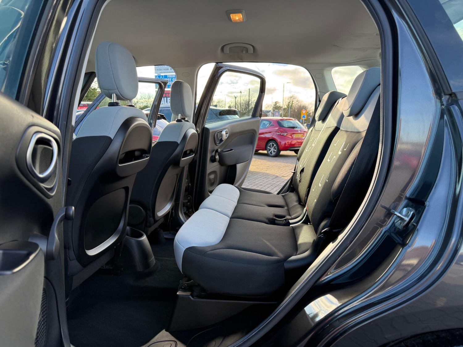 Used Fiat 500L 2016 for sale - 77657623: Photo 28