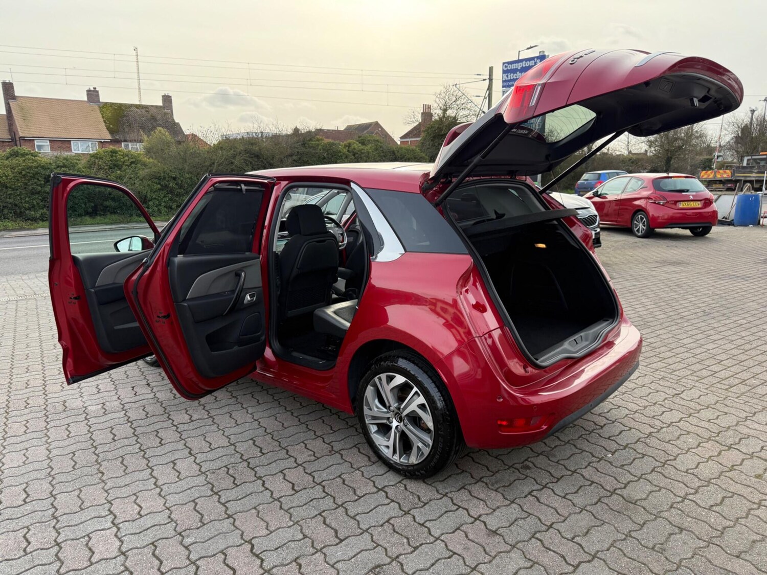 Used Citroen C4 Picasso 2015 for sale - 77586491: Photo 52