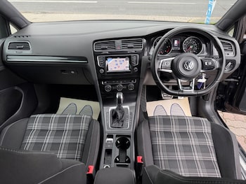 Used Volkswagen Golf 2015 for sale - 76239320: Photo