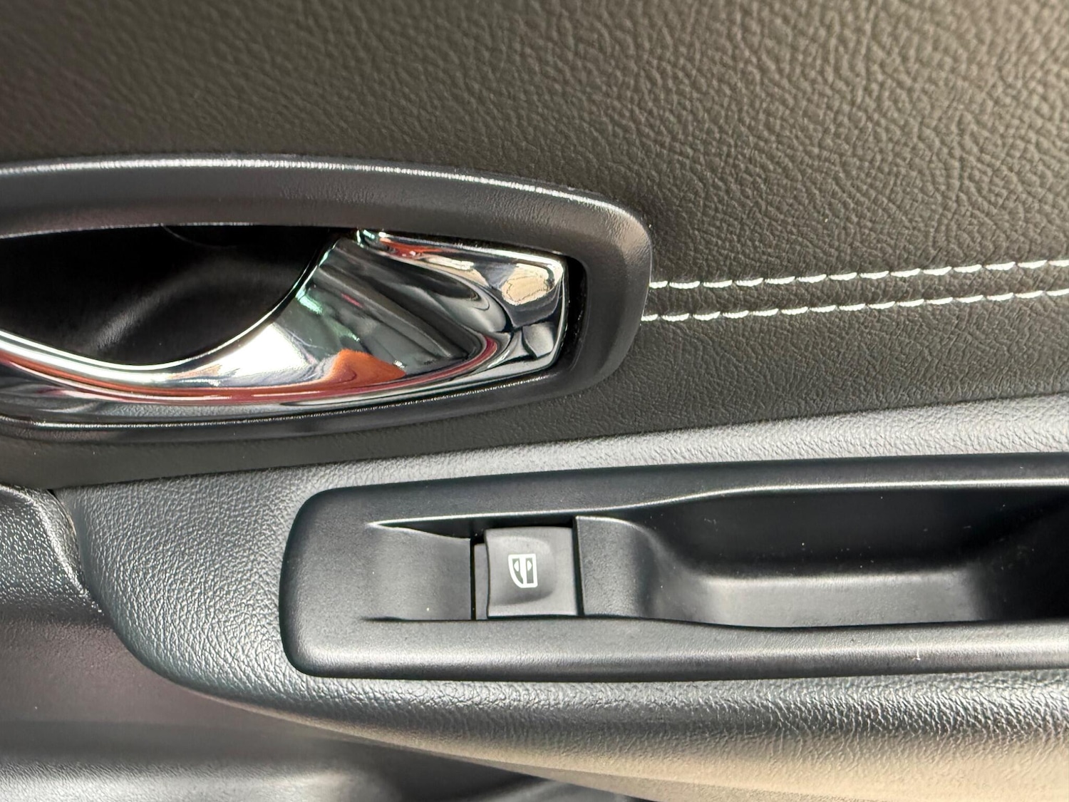 Used Renault Scenic 2015 for sale - 77549841: Photo 28