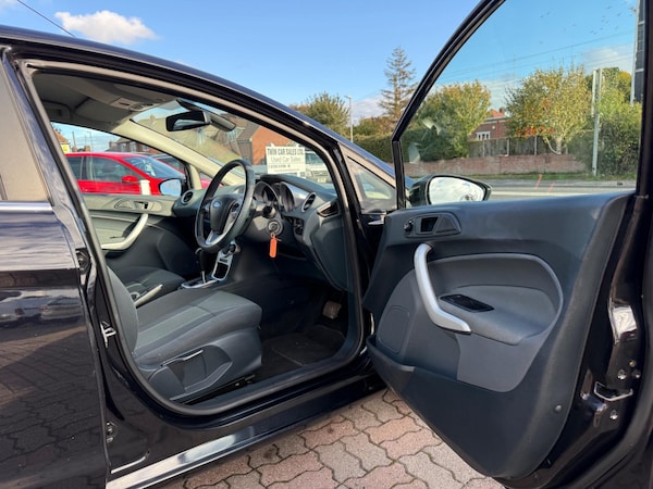Used Ford Fiesta 2011 for sale - 76071785: Photo 10