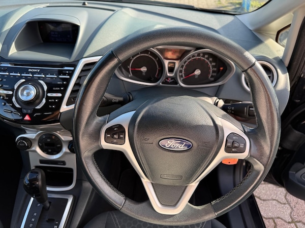 Used Ford Fiesta 2011 for sale - 76071785: Photo 16