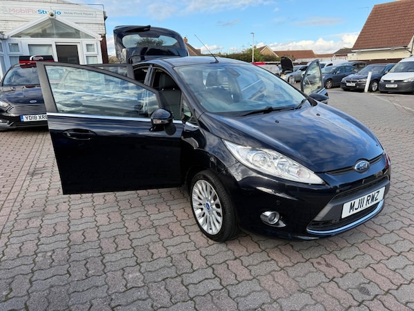 Used Ford Fiesta 2011 for sale - 76071785: Photo 42