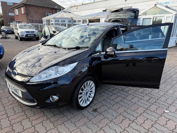 Used Ford Fiesta 2011 for sale - 76071785: Photo 44
