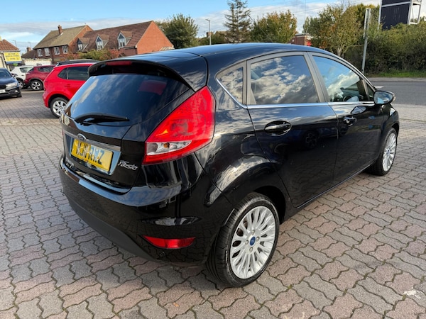 Used Ford Fiesta 2011 for sale - 76071785: Photo 8
