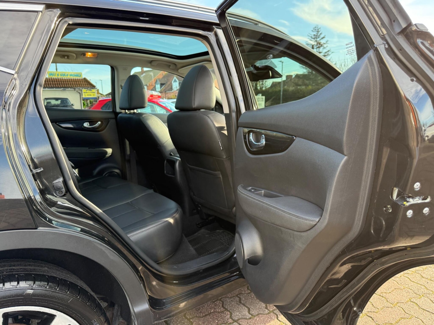 Used Nissan Qashqai 2014 for sale - 76832589: Photo 27