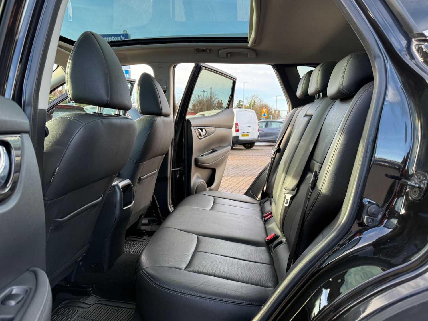 Used Nissan Qashqai 2014 for sale - 76832589: Photo 33