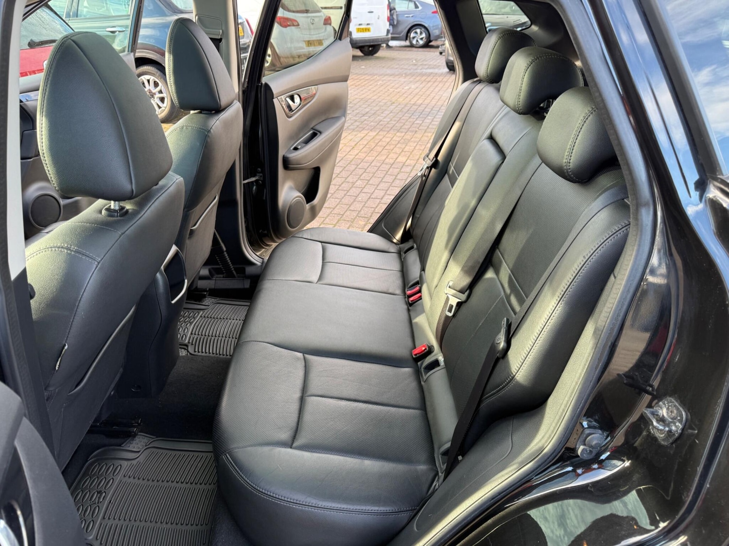 Used Nissan Qashqai 2014 for sale - 76832589: Photo 34