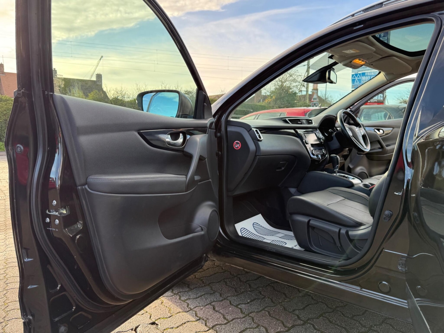 Used Nissan Qashqai 2014 for sale - 76832589: Photo 35