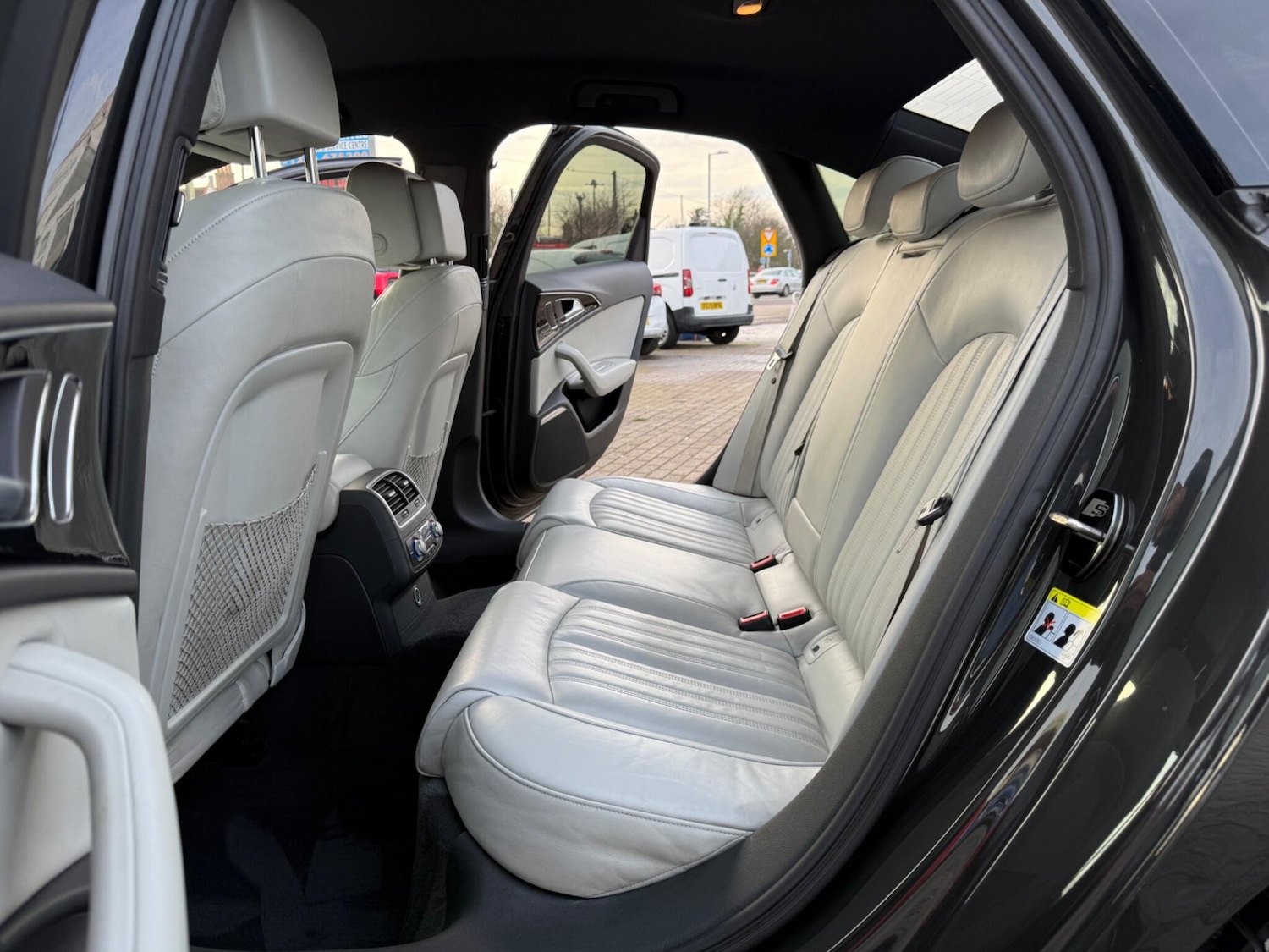 Used Audi A6 Saloon 2015 for sale - 76964601: Photo 35