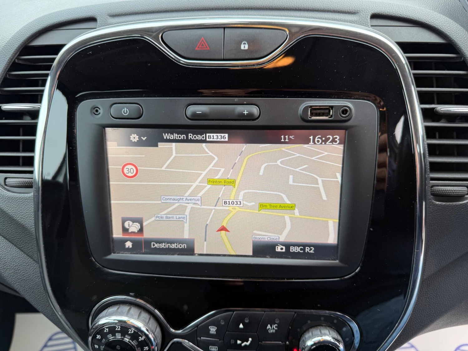 Used Renault Captur for sale - 77993299: Photo 18