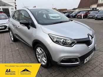 Used Renault Captur 2016 for sale - 77993299: Photo