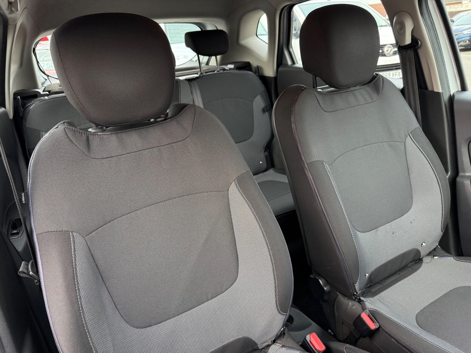 Used Renault Captur for sale - 77993299: Photo 23