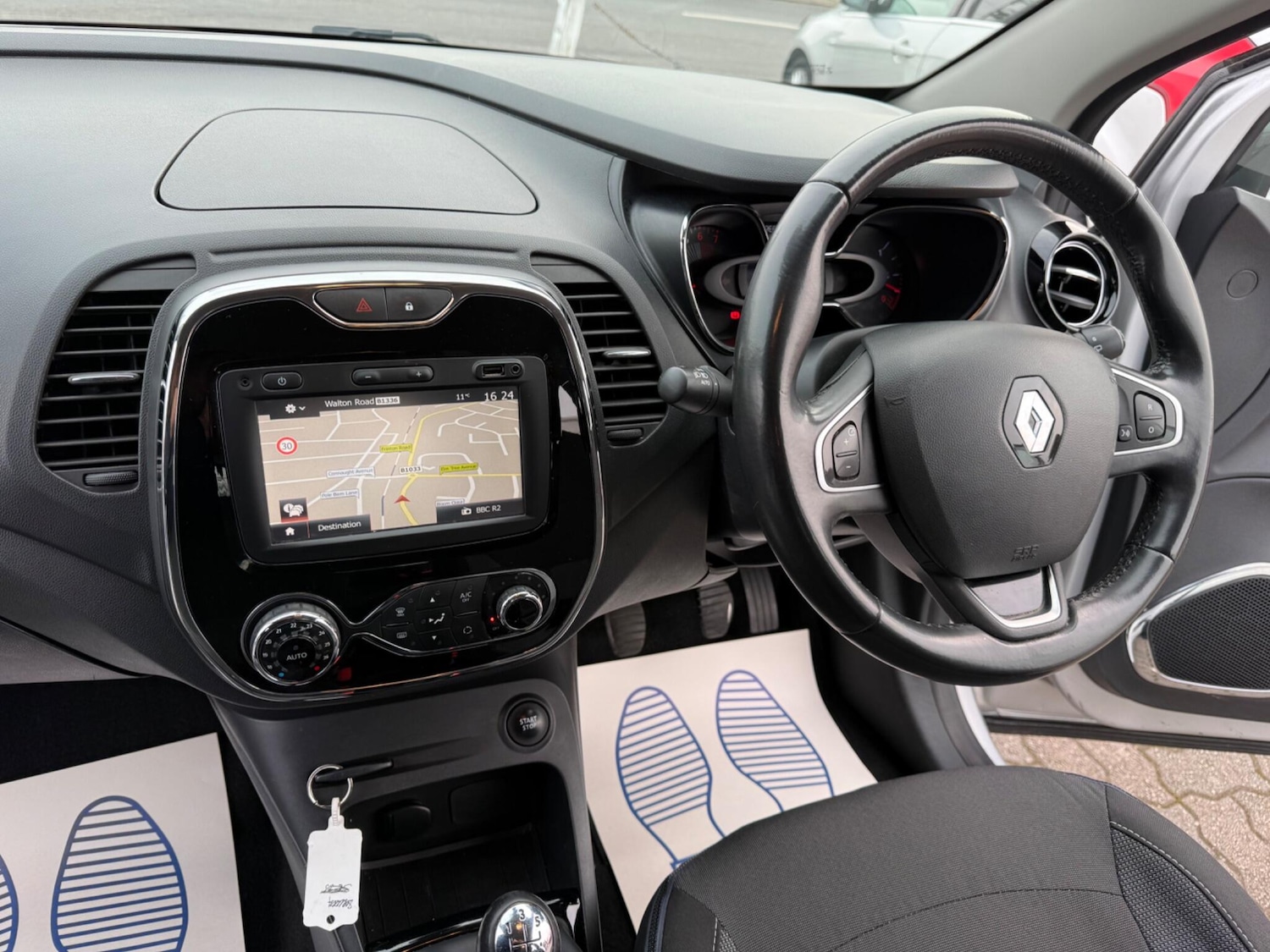 Used Renault Captur for sale - 77993299: Photo 34