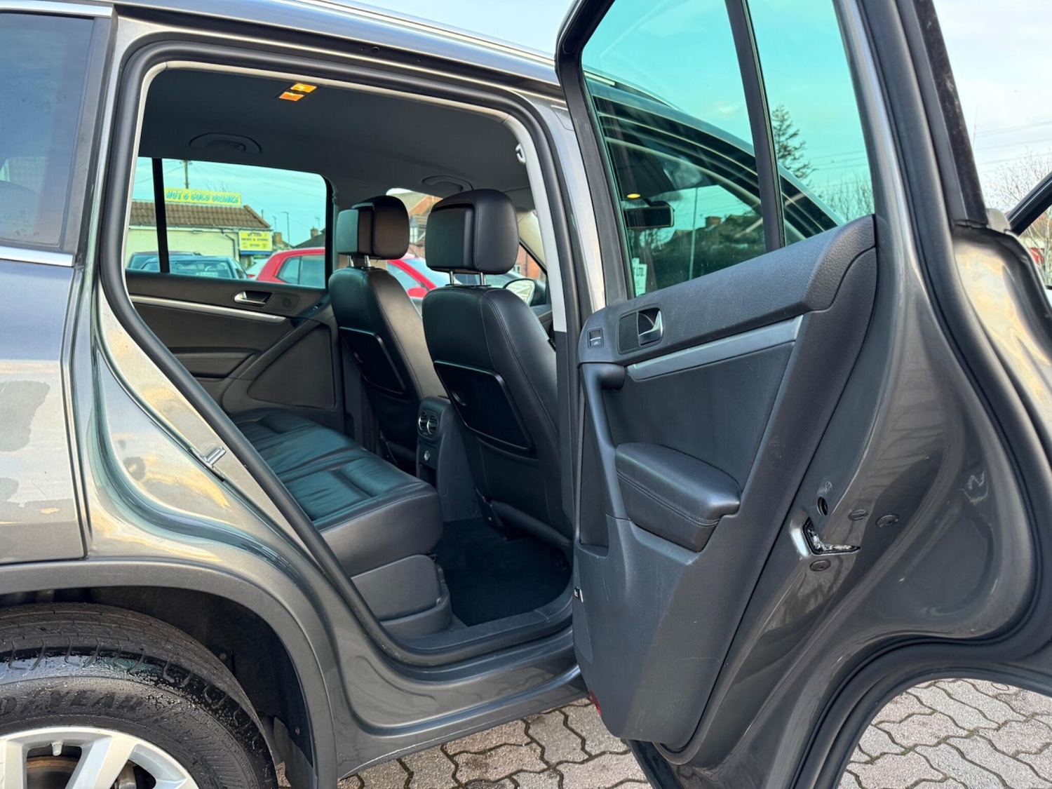 Used Volkswagen Tiguan 2014 for sale - 77230559: Photo 26