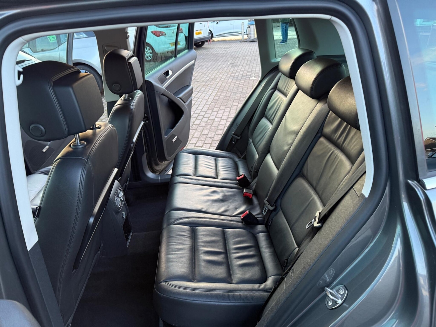 Used Volkswagen Tiguan 2014 for sale - 77230559: Photo 33