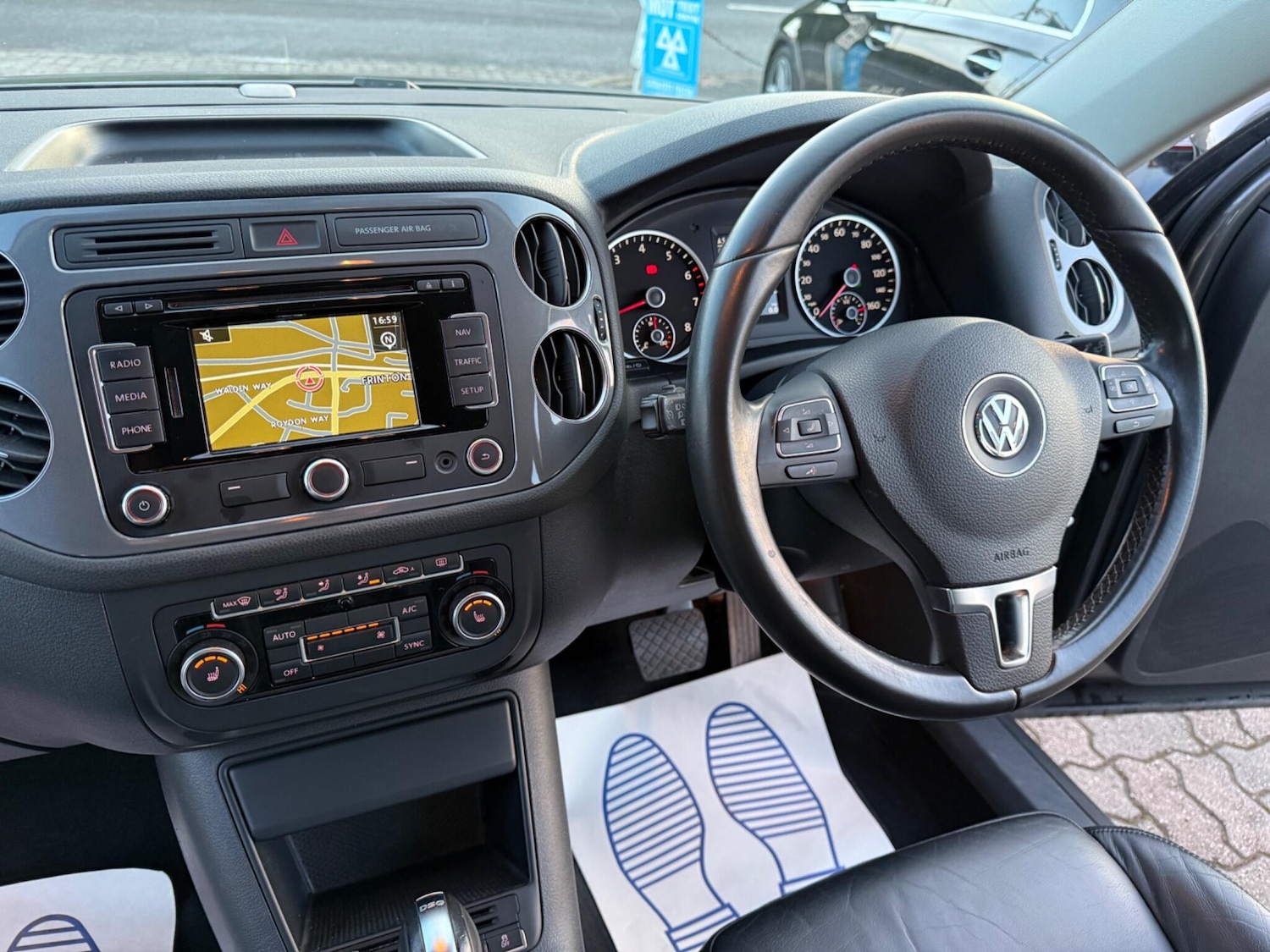 Used Volkswagen Tiguan 2014 for sale - 77230559: Photo 36