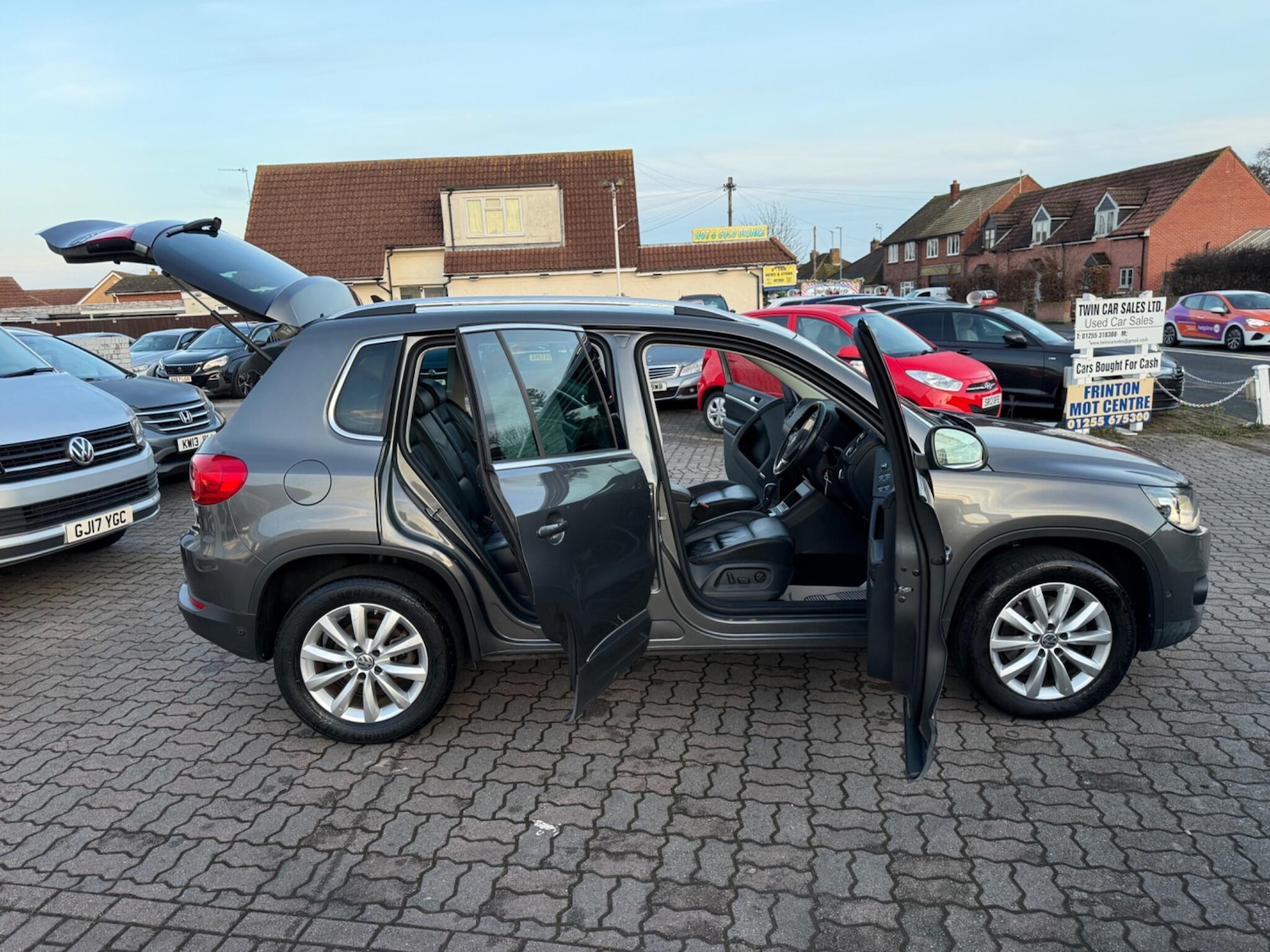 Used Volkswagen Tiguan 2014 for sale - 77230559: Photo 44