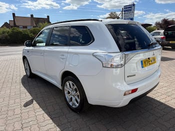 Used Mitsubishi Outlander 2015 for sale - 79740918: Photo
