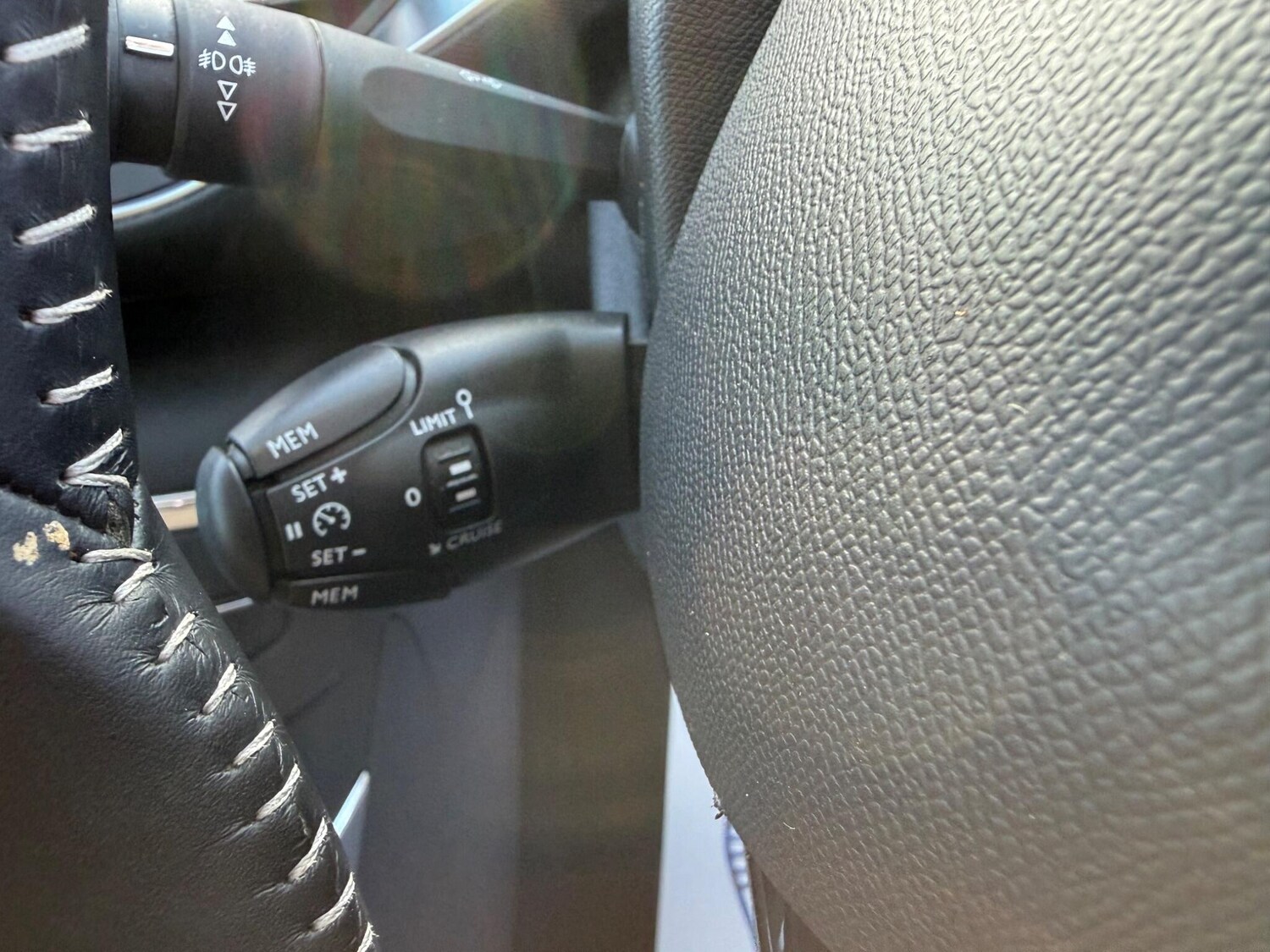 Used Peugeot 308 2017 for sale - 77305308: Photo 15