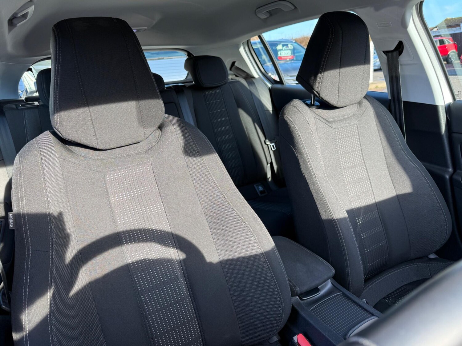 Used Peugeot 308 2017 for sale - 77305308: Photo 24