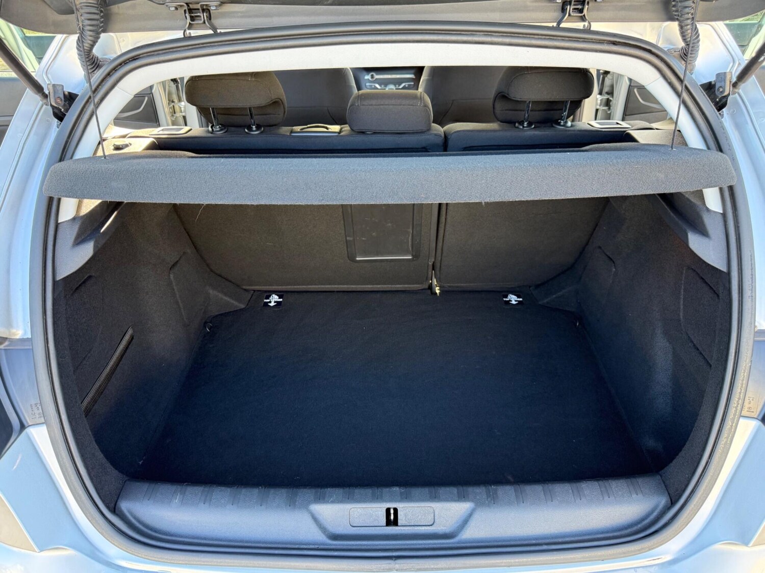 Used Peugeot 308 2017 for sale - 77305308: Photo 40