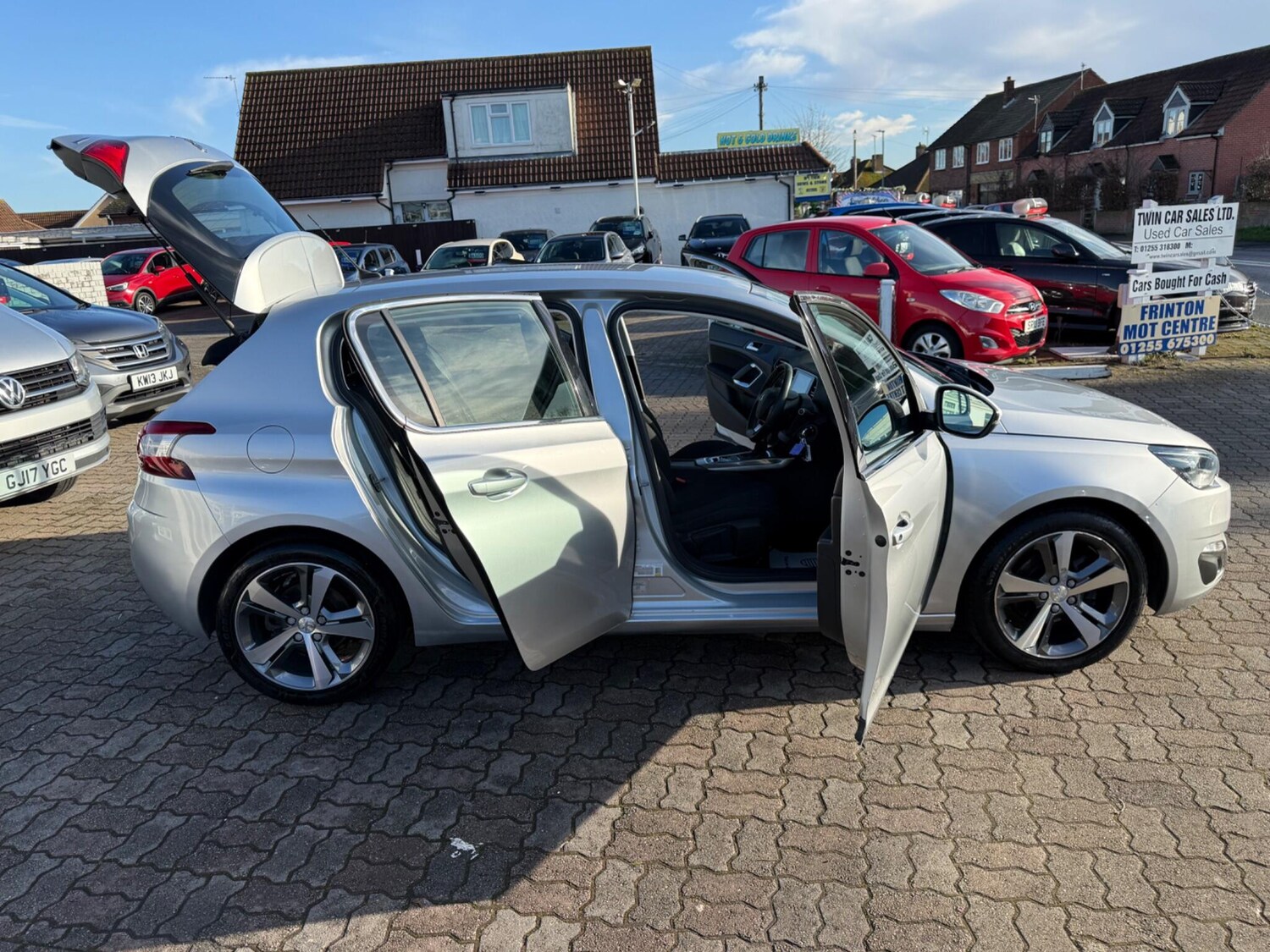 Used Peugeot 308 2017 for sale - 77305308: Photo 43