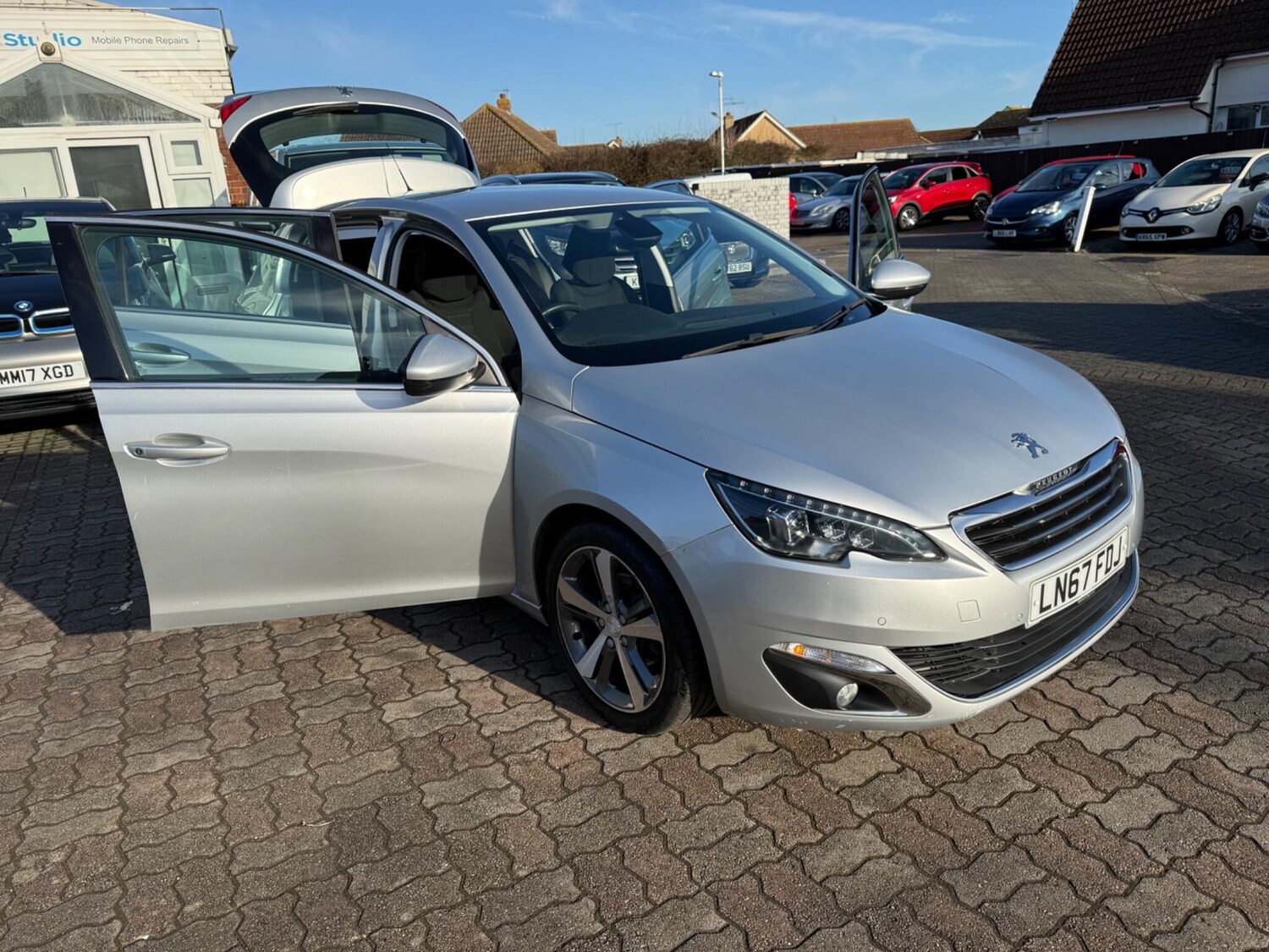 Used Peugeot 308 2017 for sale - 77305308: Photo 44
