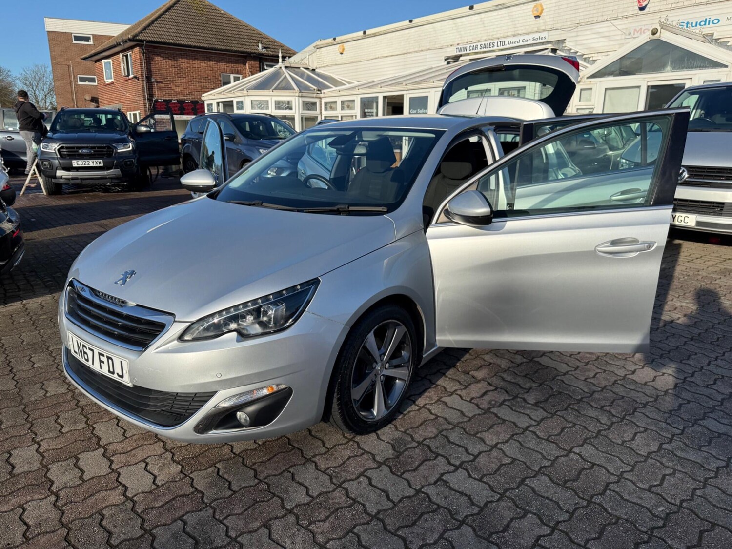Used Peugeot 308 2017 for sale - 77305308: Photo 46