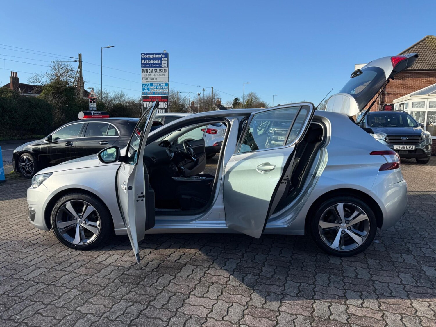 Used Peugeot 308 2017 for sale - 77305308: Photo 47