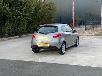 Used Mazda Mazda2 2010 for sale - 79841440: Photo