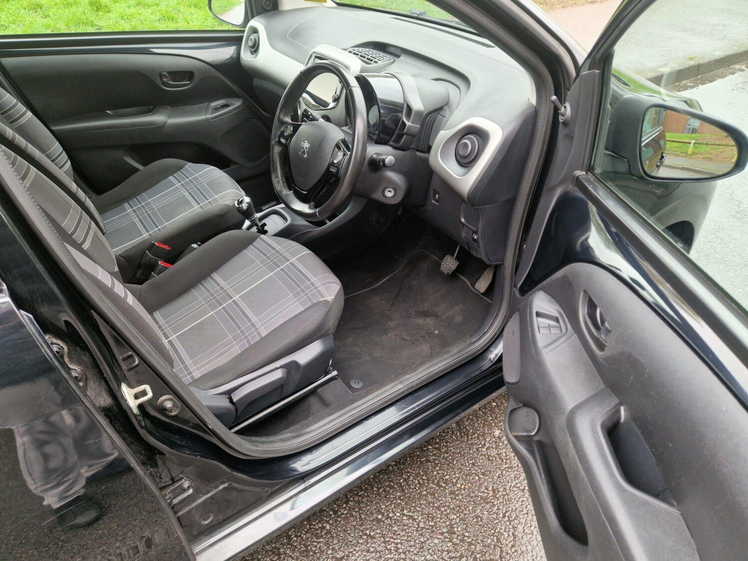 Used Peugeot 108 2017 for sale - 78215766: Photo 30