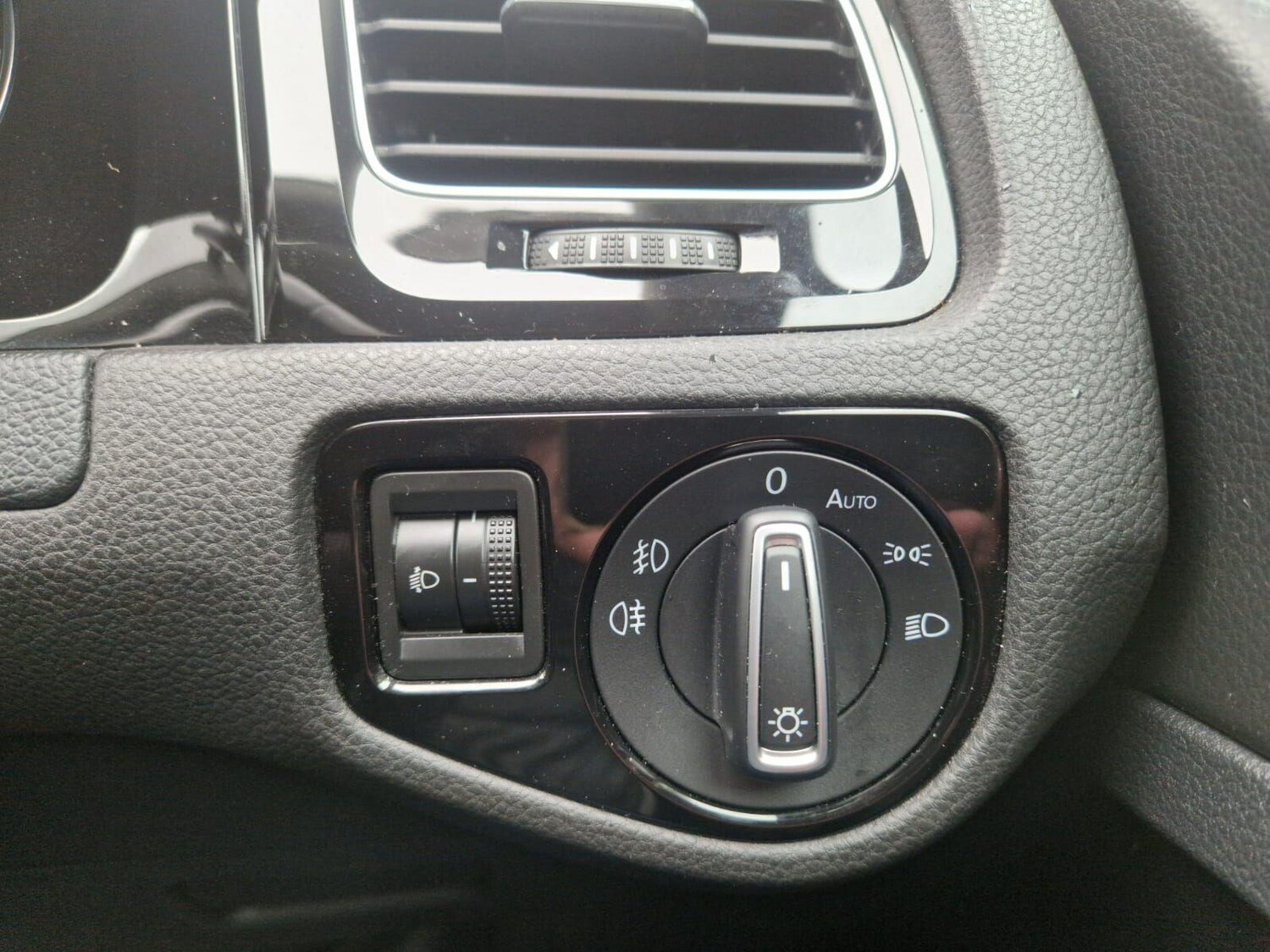 Used Volkswagen Golf 2013 for sale - 78215759: Photo 30