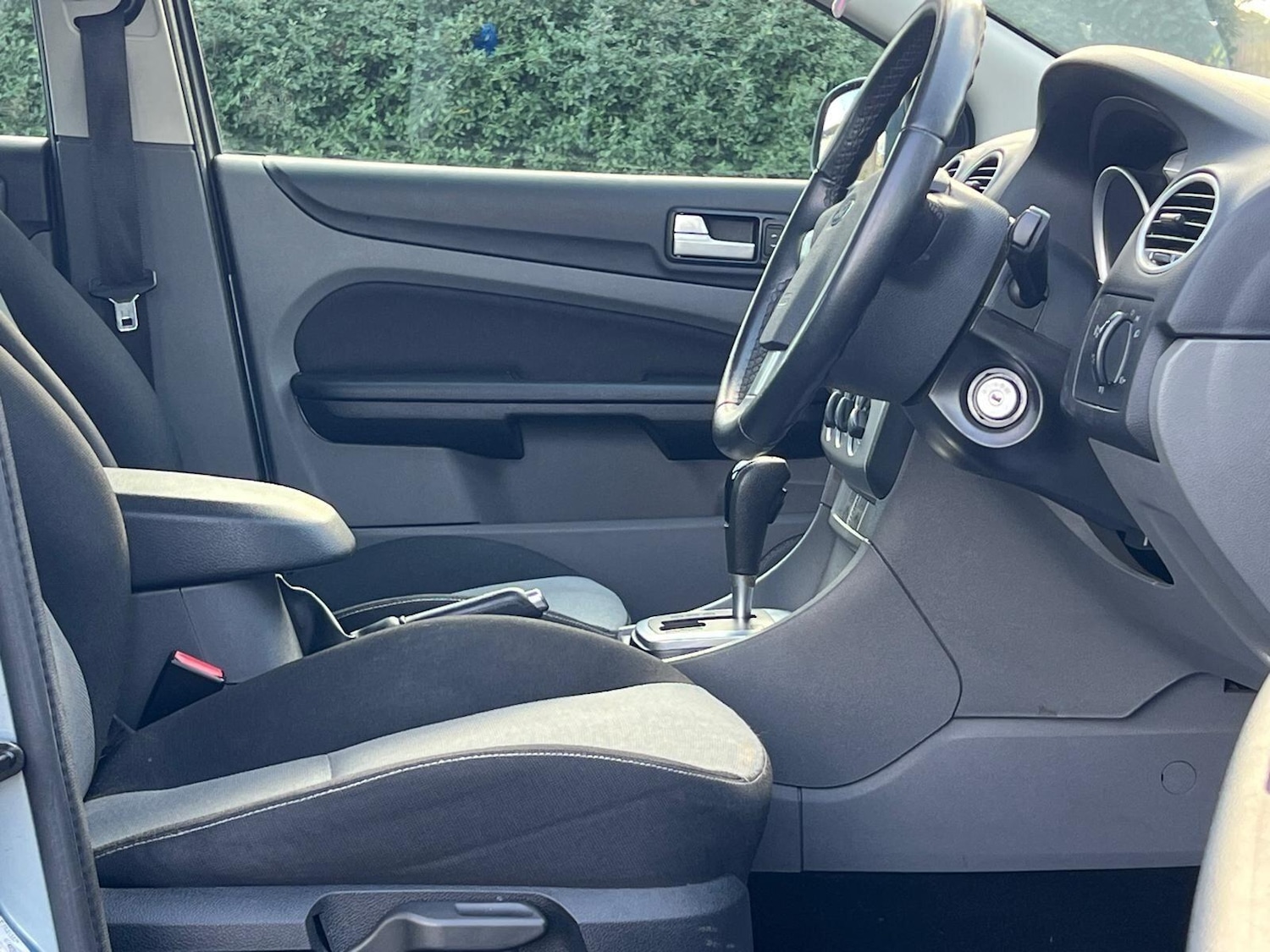 Used Ford Focus 2009 for sale - 77267880: Photo 13