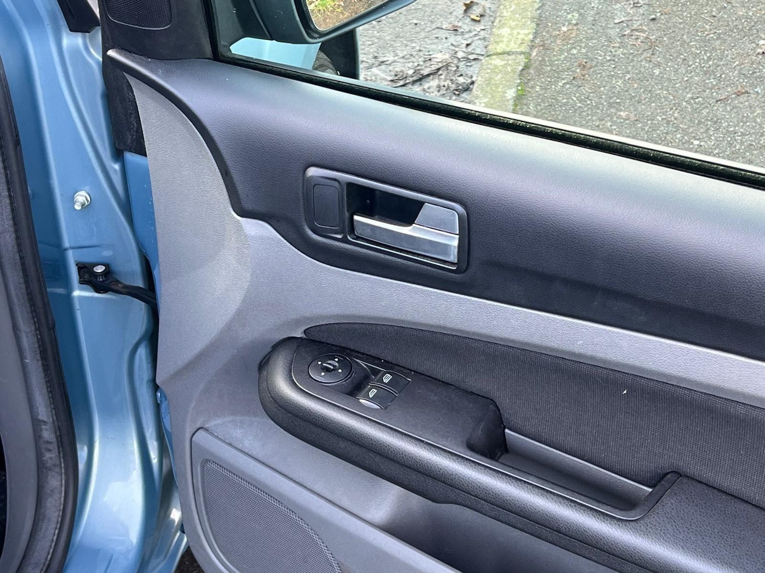 Used Ford Focus 2009 for sale - 77267880: Photo 32