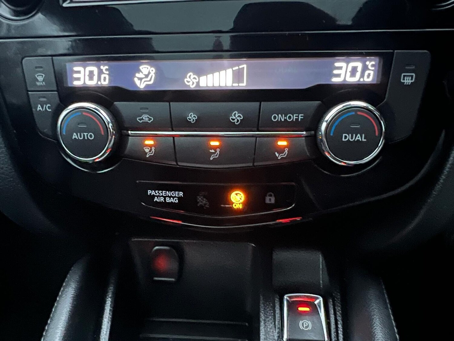 Used Nissan Qashqai 2017 for sale - 77202831: Photo 26